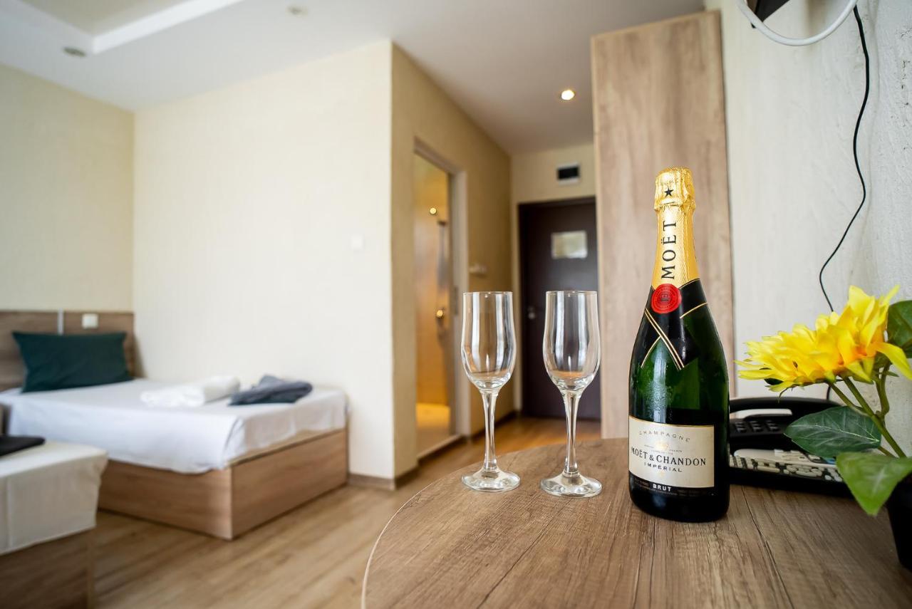 Hotel Royal Bath Banya  Ngoại thất bức ảnh