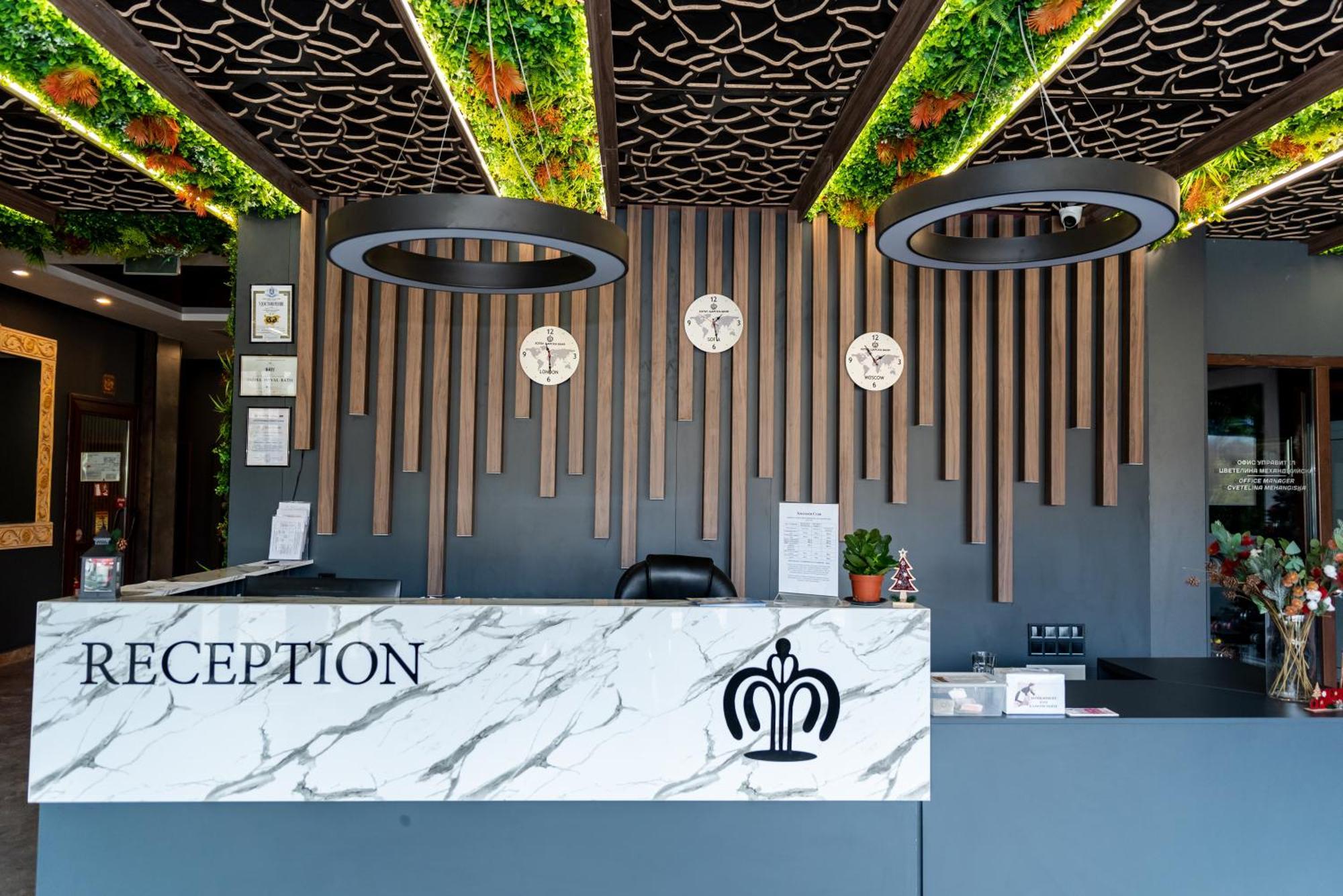Hotel Royal Bath Banya  Ngoại thất bức ảnh