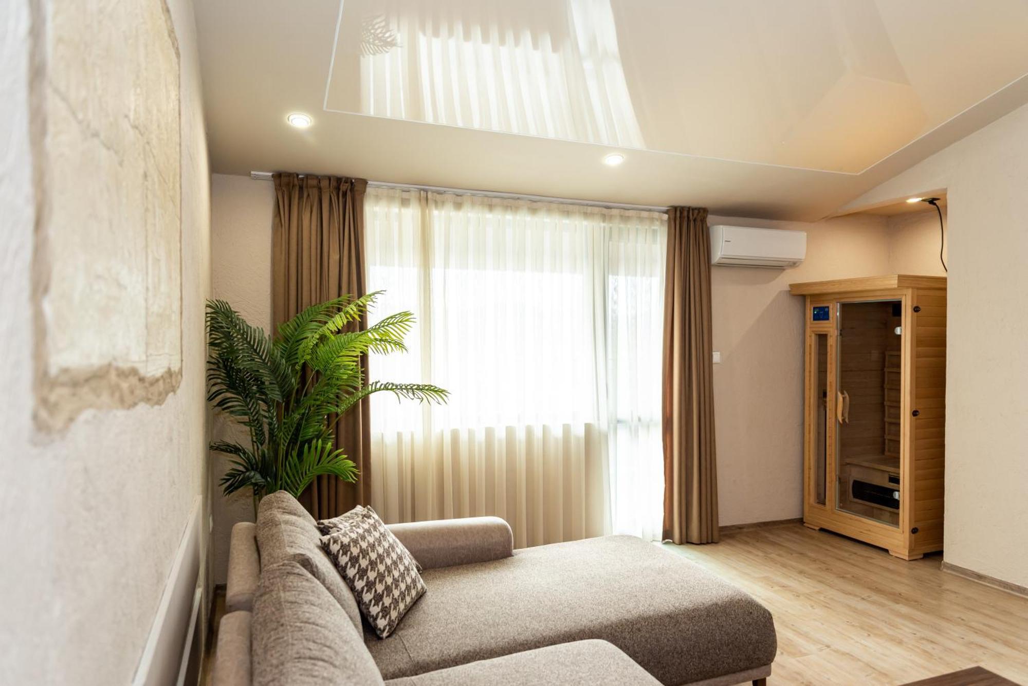 Hotel Royal Bath Banya  Ngoại thất bức ảnh