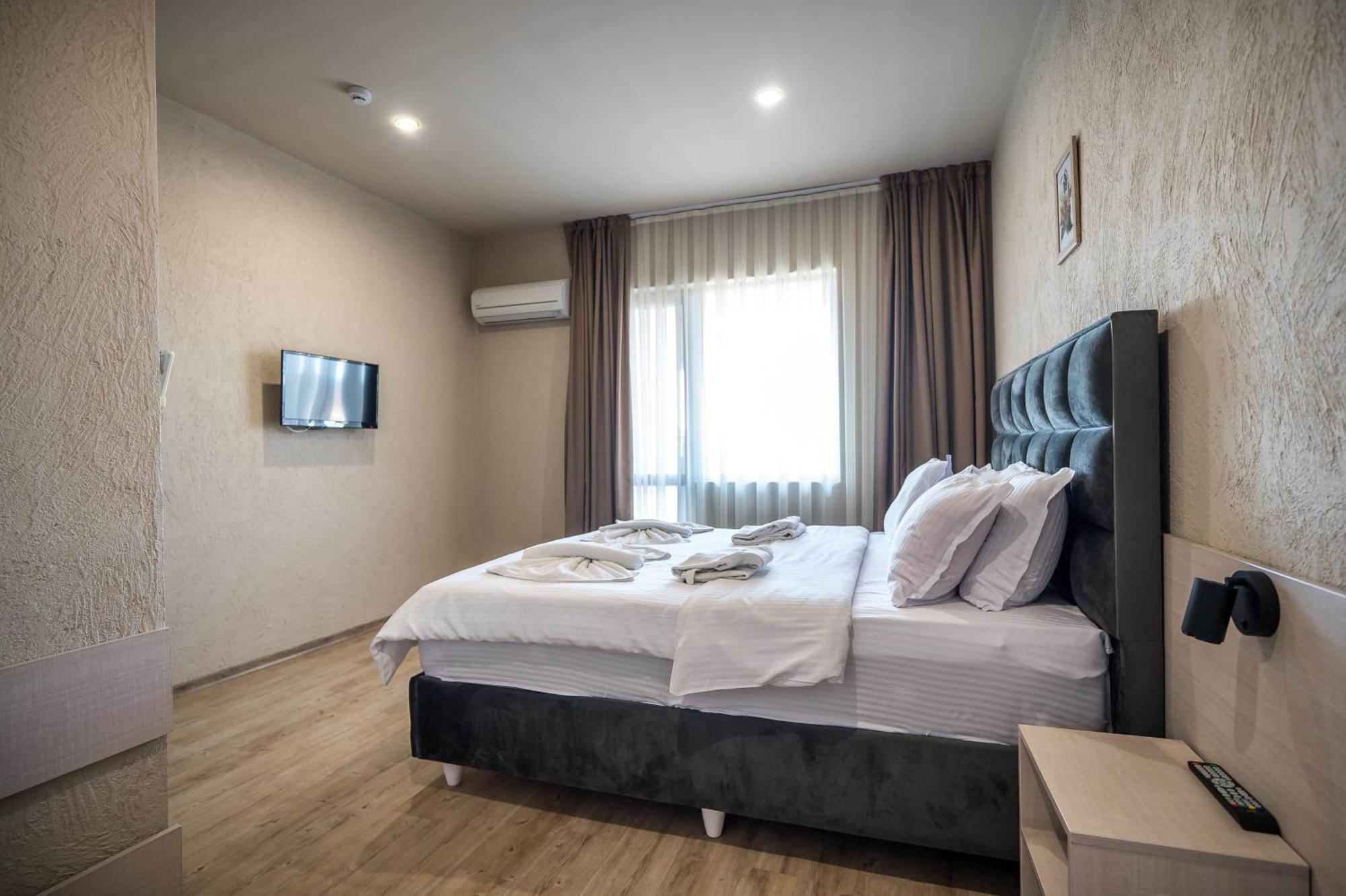 Hotel Royal Bath Banya  Ngoại thất bức ảnh