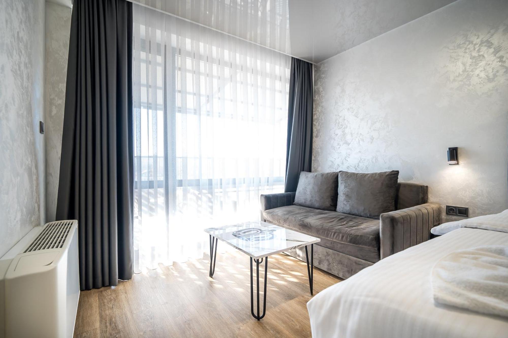 Hotel Royal Bath Banya  Ngoại thất bức ảnh