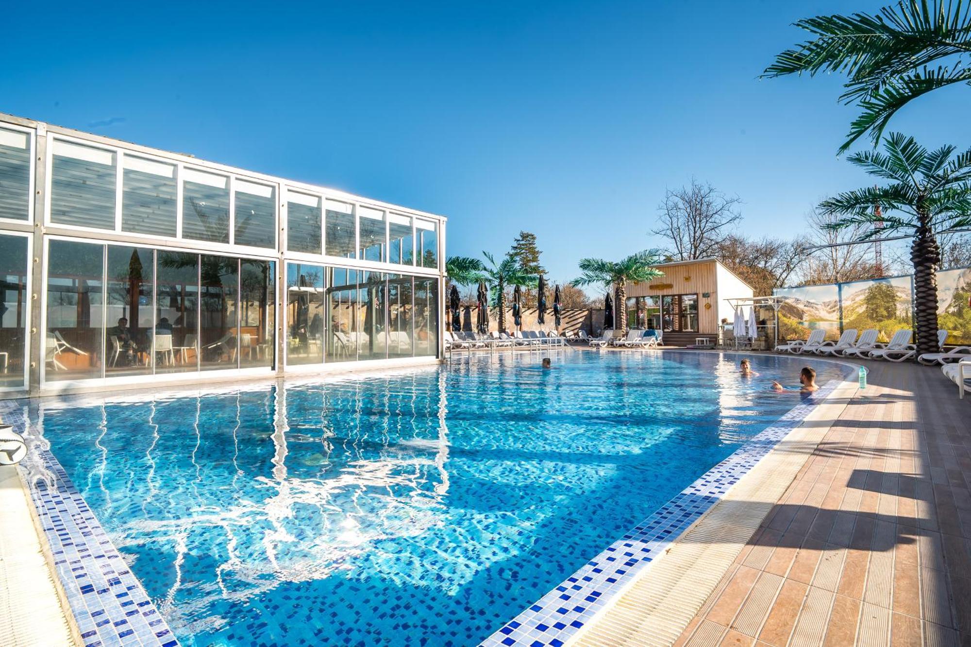 Hotel Royal Bath Banya  Ngoại thất bức ảnh
